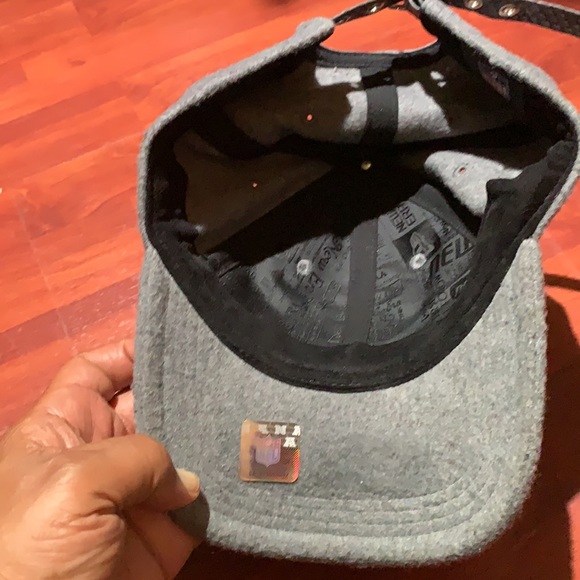 Hat - Picture 6 of 6